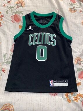 Jordan Kids Black & Green Celtics Jersey Top